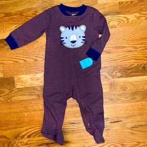 NWT Carters 9month pajamas 2way zipper, footies